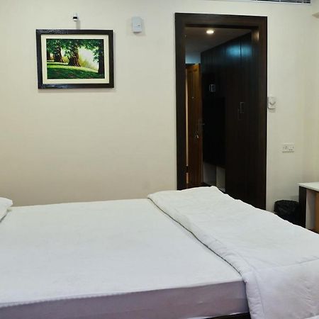 Hotel Malayalee Club Chennai Esterno foto