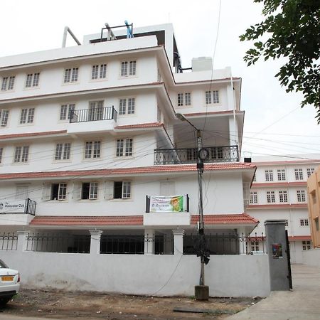 Hotel Malayalee Club Chennai Esterno foto