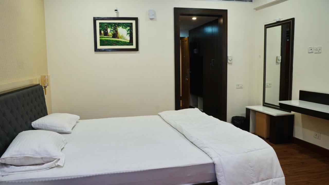 Hotel Malayalee Club Chennai Esterno foto