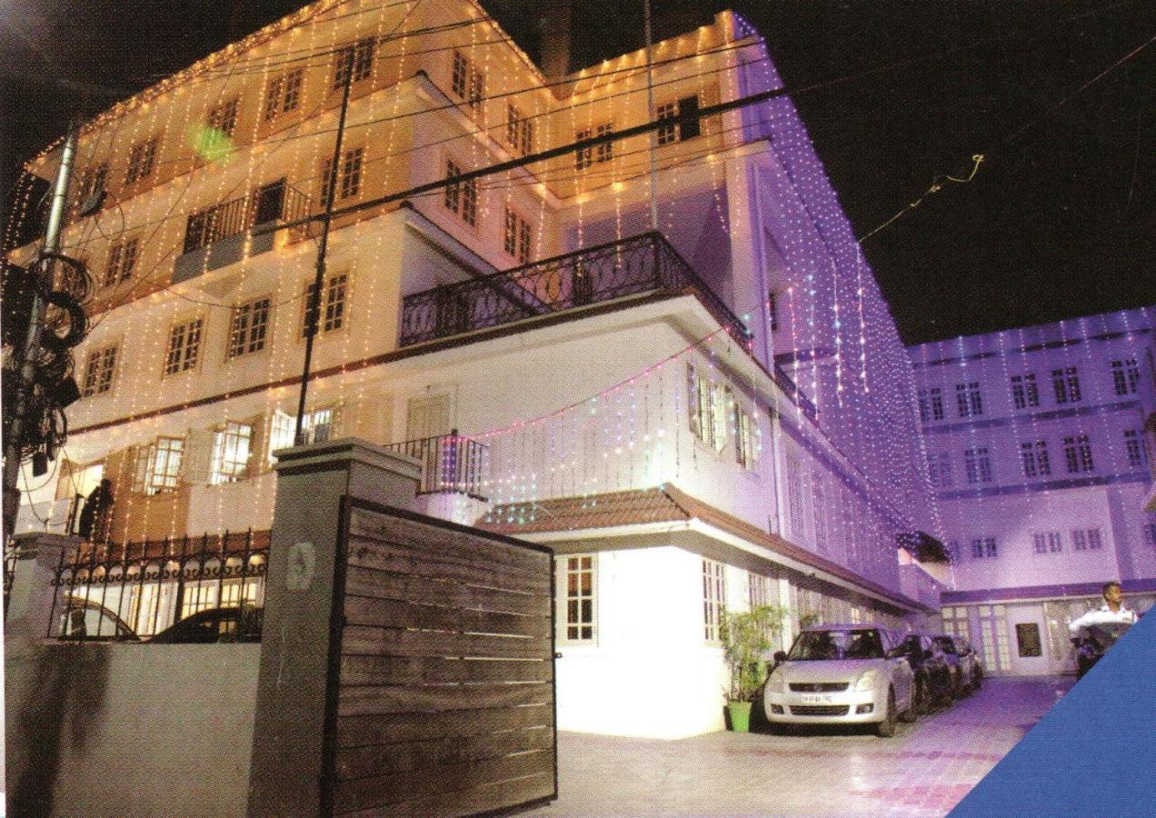 Hotel Malayalee Club Chennai Esterno foto