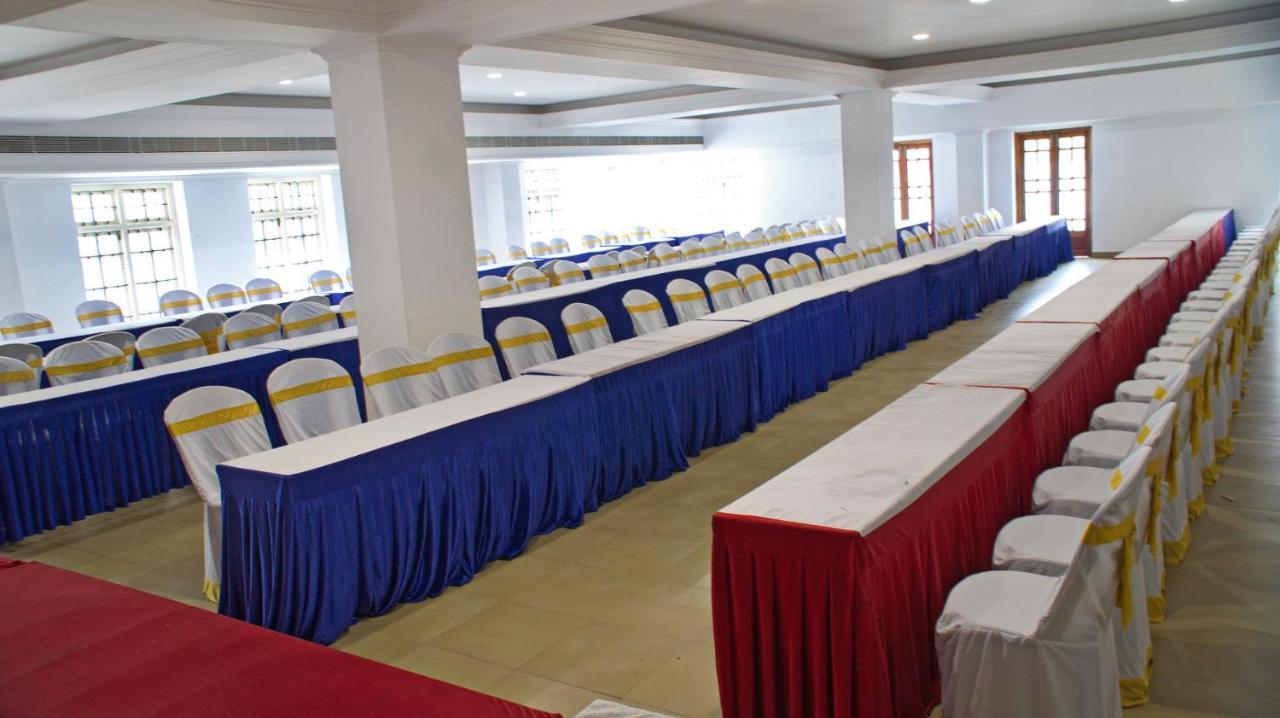 Hotel Malayalee Club Chennai Esterno foto