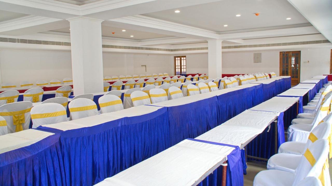 Hotel Malayalee Club Chennai Esterno foto
